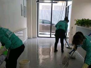 小時工開荒保潔住家家庭保潔提供日常保潔4小時、日常保潔3小時、日常保潔2小時服務(wù)