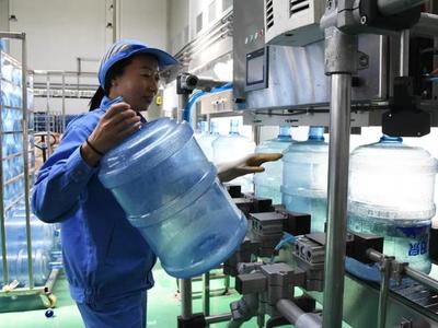 吉林在線清洗裝置,打造優(yōu)質(zhì)環(huán)保設(shè)備,助力企業(yè)綠色發(fā)展